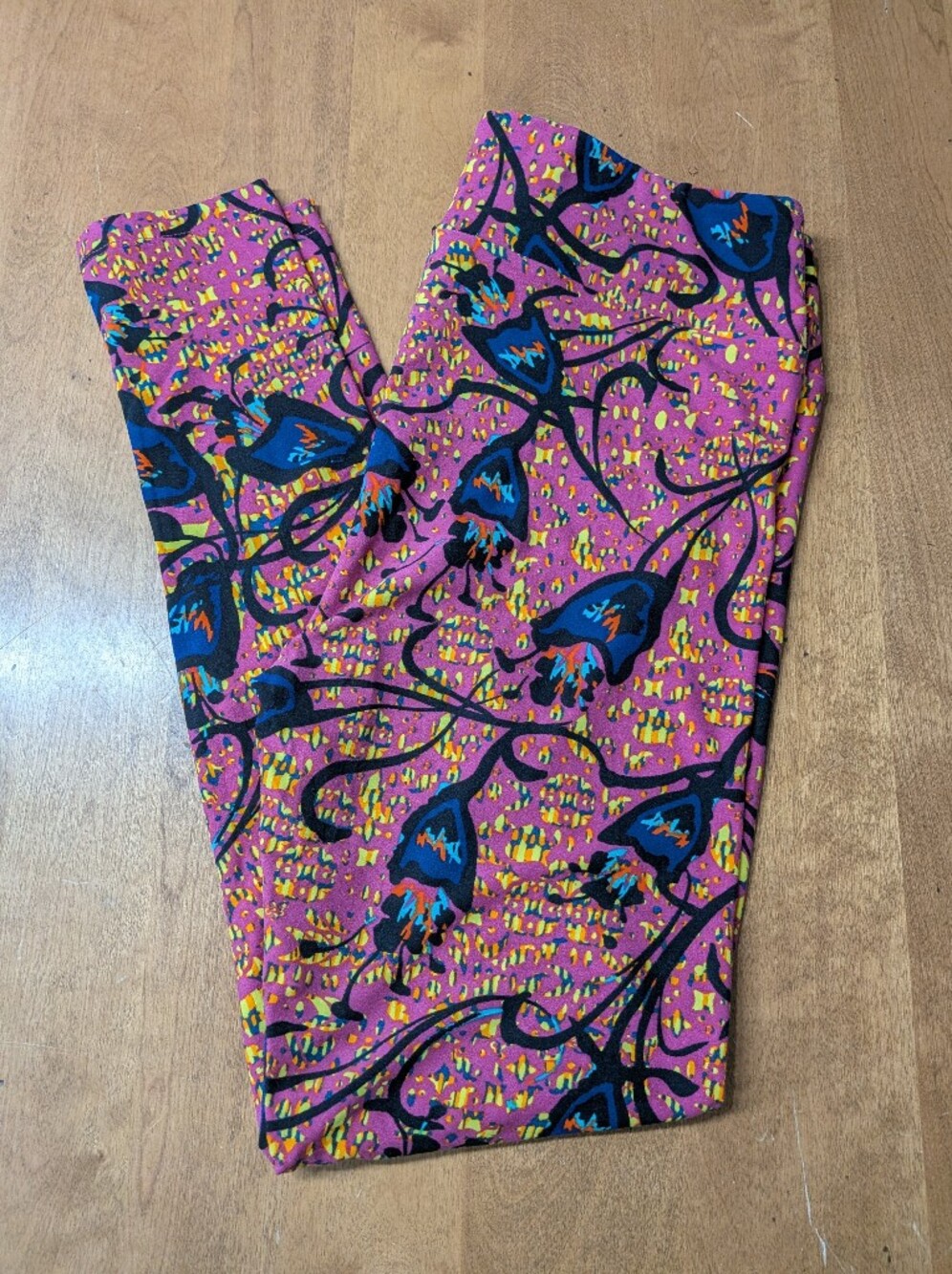 3/$14 Lularoe Vibrant Pink Floral Print Leggings